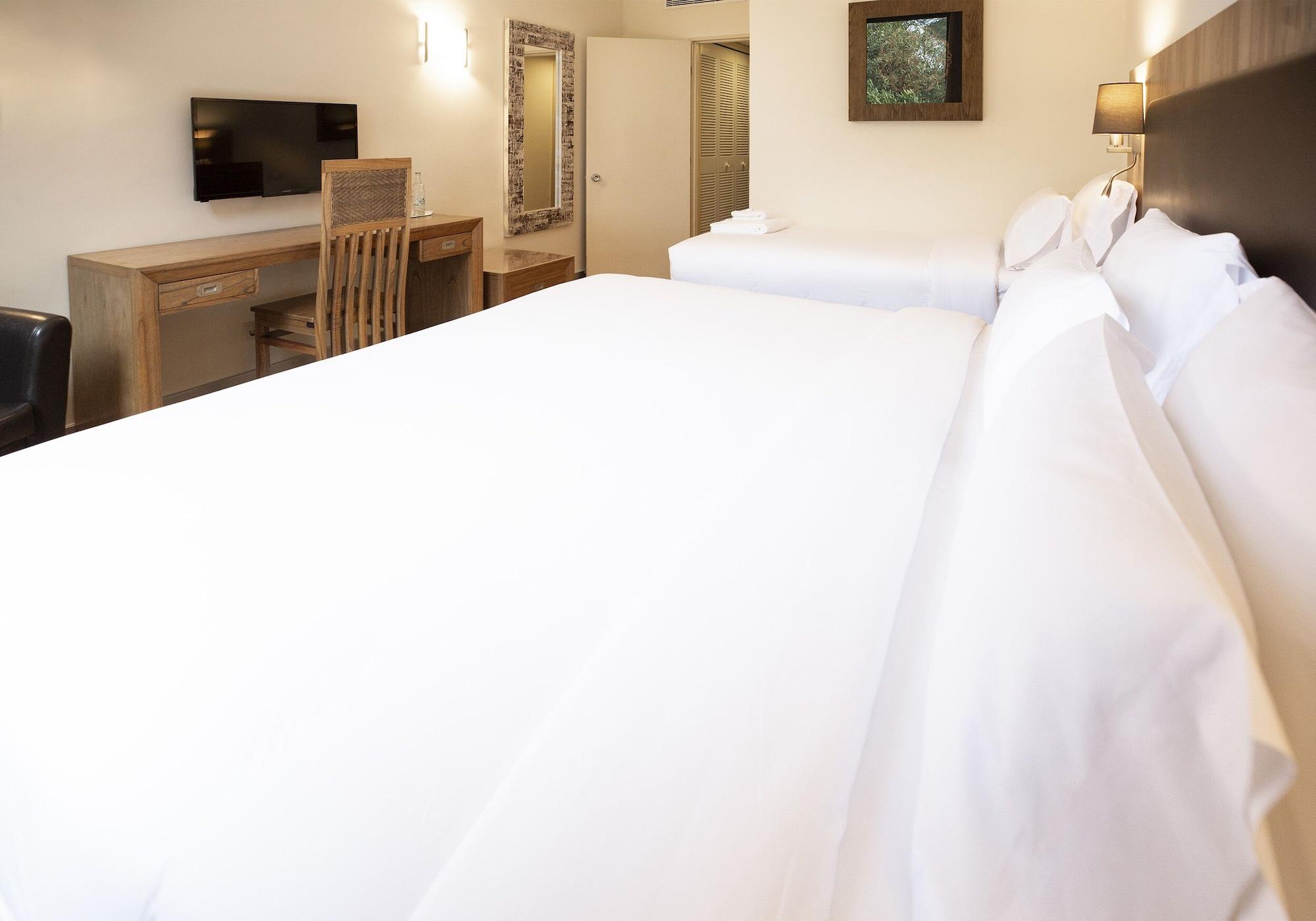 Hotel Eden Park By Brava Hoteles Riudellots de la Selva ภายนอก รูปภาพ
